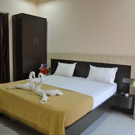 Planet Goa Beach Resort Calangute Exterior photo